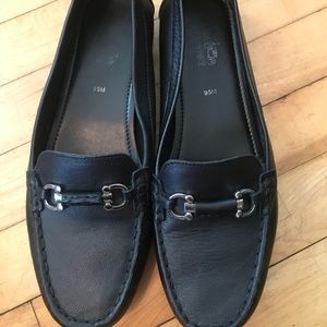Coach and Four Black Loafer 9.5 women's